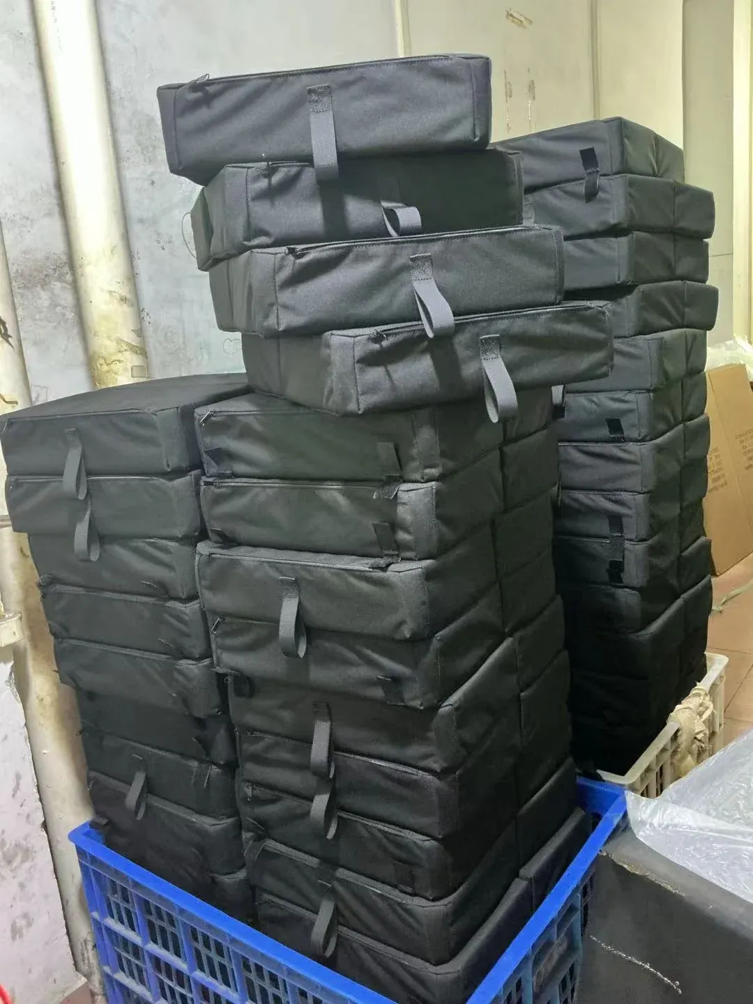 05-Pet-Mat-Production-42-pet-mat-attachment-straps