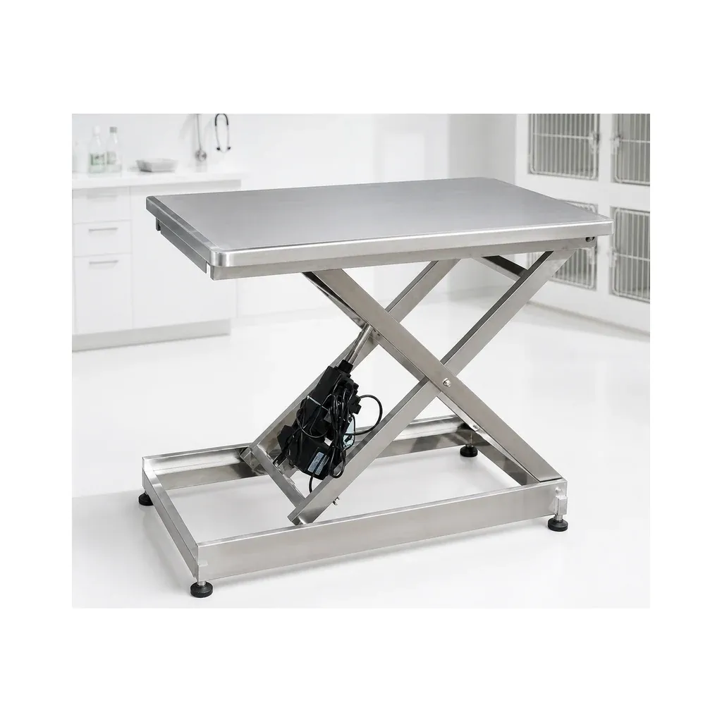 VTSCZ-10 electric lifting veterinary table in a veterinary clinic