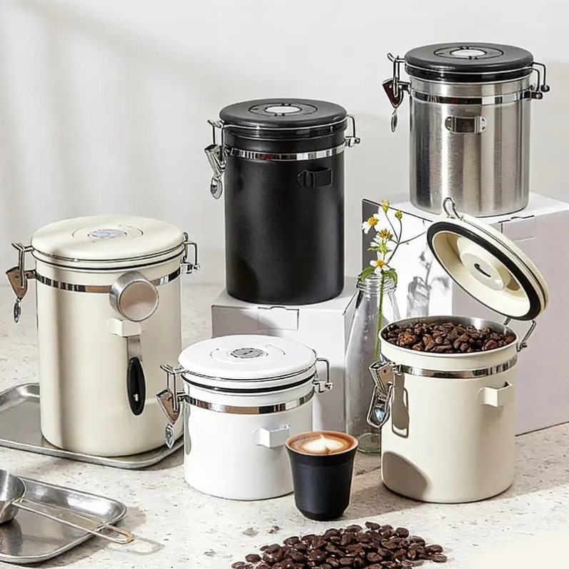 Metal clamp latch closure close‑up for SS304 airtight coffee bean storage canister