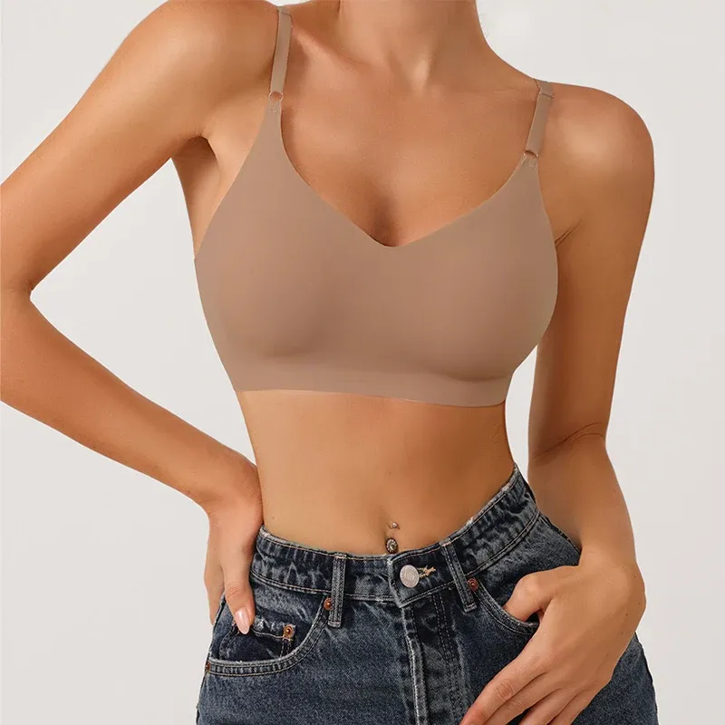 t-shirt-bra-push-up-seamless-smooth