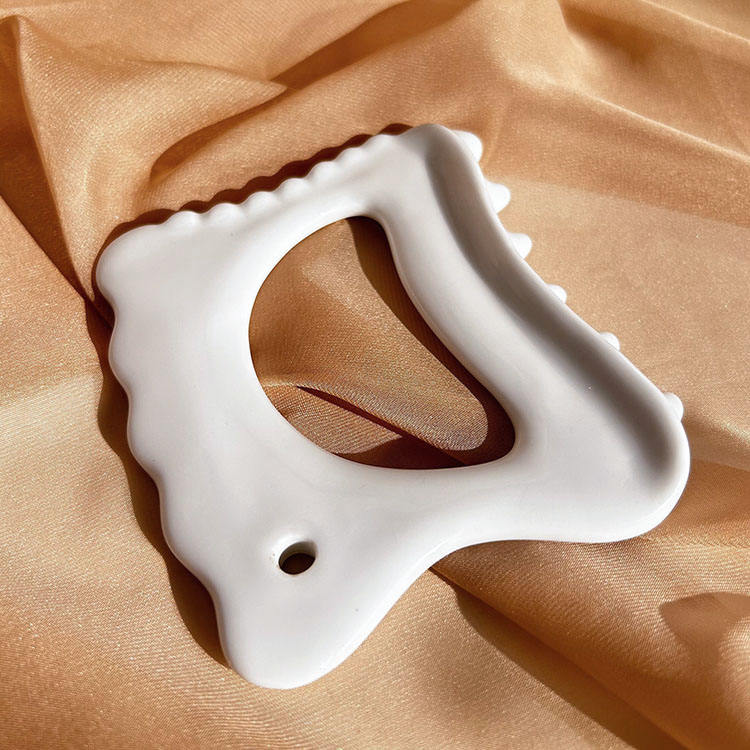 GSK17 Ceramic Rectangle Gua Sha Board with Tooth Edge view 5