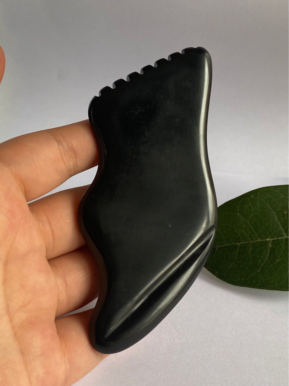 Black Bian Stone Y Shape Gua Sha Board with Comb Teeth detail 5