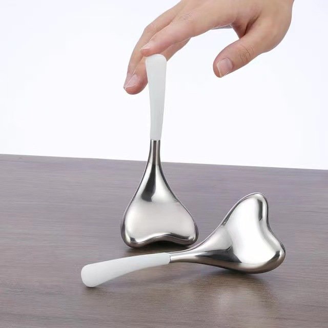 YIJUE Cryo Therapy Summer Tool Stainless Steel Roller for Face and Body