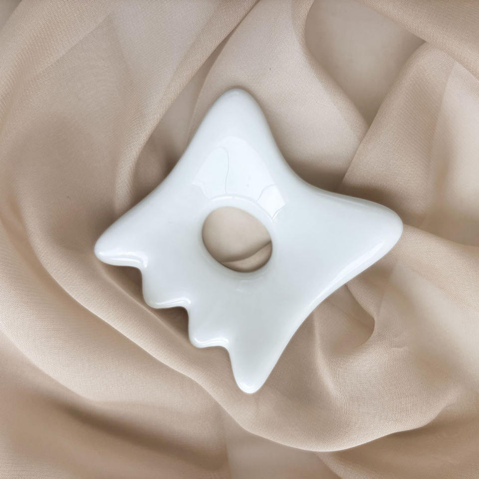 GSK19 Ceramic Square Gua Sha Board with Tooth Corners view 4