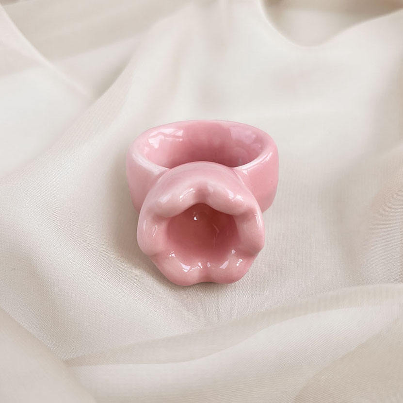 GSK18 Ceramic Ring Cup Massager Pink and White view 4