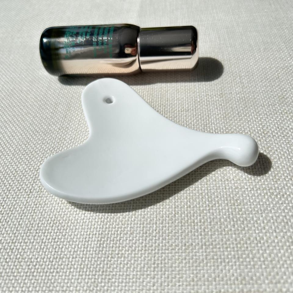 GSK34 Ceramic Heart Contour Board with Hole 9 cm view 5