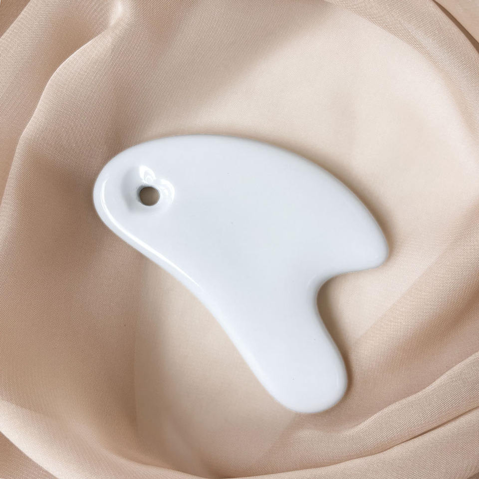 GSK15 Ceramic Fish Gua Sha Board Set Multicolour view 2