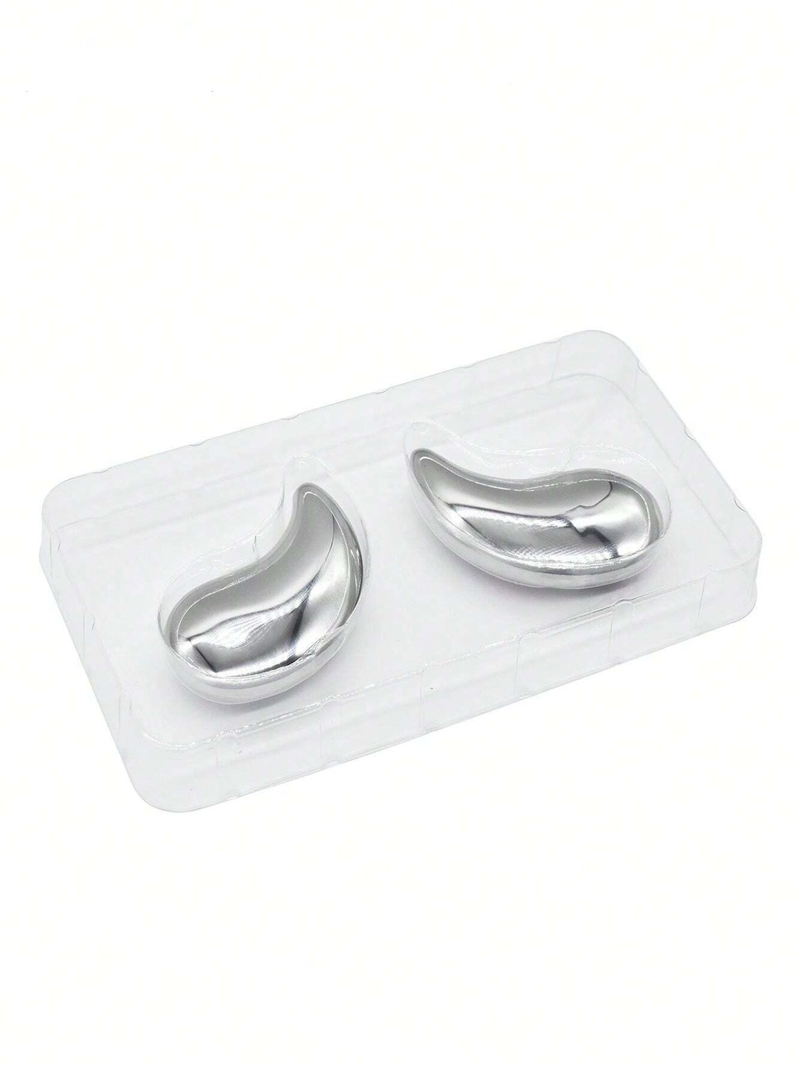 Eye pads in the moulded clear tray