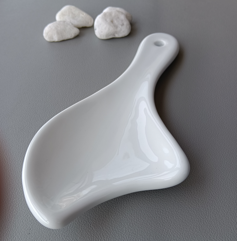 GSK32 Ceramic Comma Contour Board with Hole 17.8 cm view 3