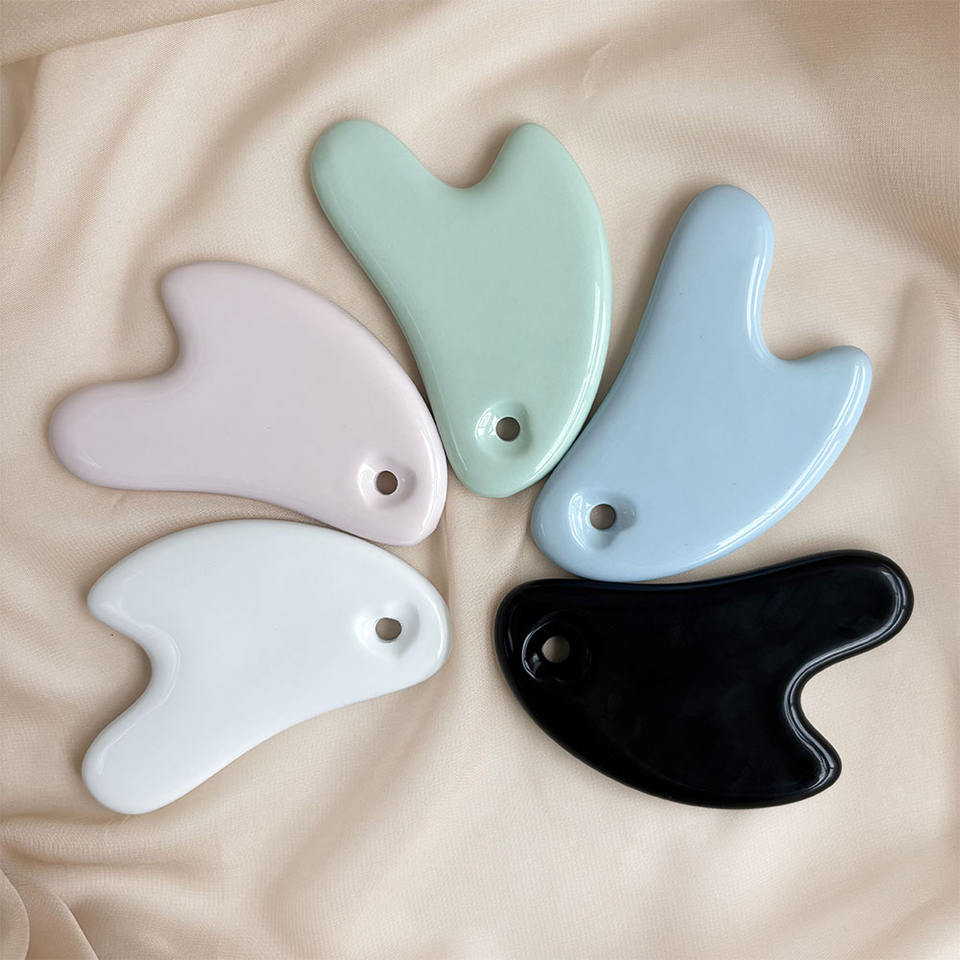 GSK15 Ceramic Fish Gua Sha Board Set Multicolour view 6