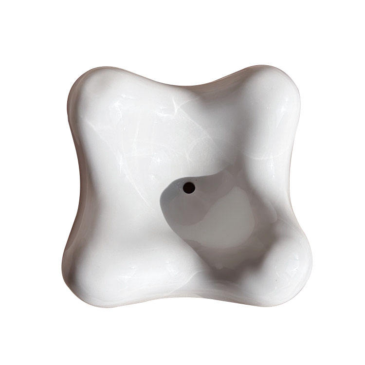 GSK36 Ceramic Square Contour Cup Board 7.2 cm view 1