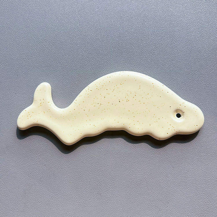 GSK25 Ceramic Speckled Fish Board 7.8 cm view 2