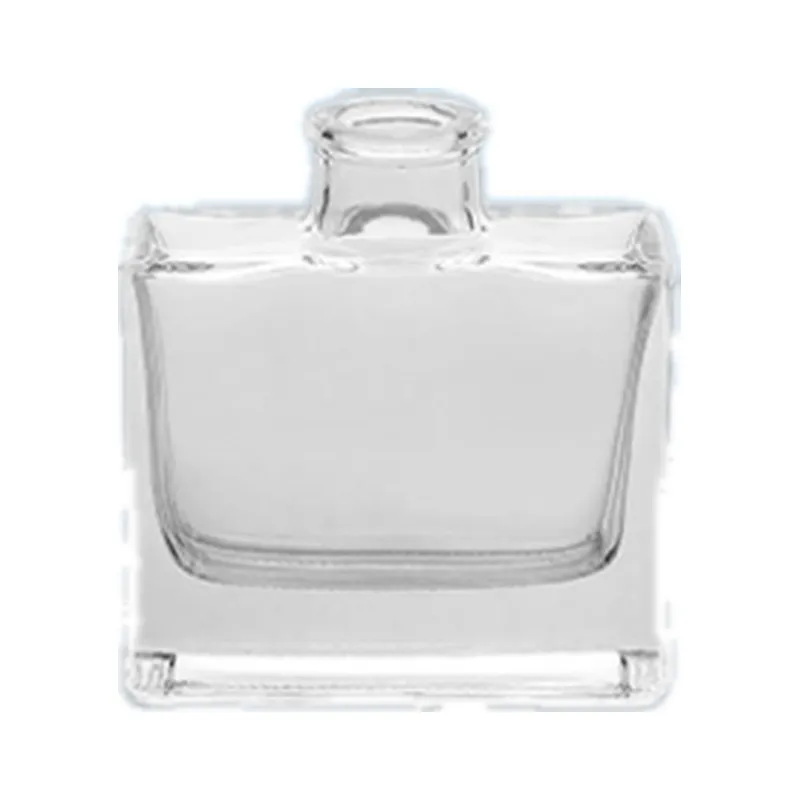 Empty glass reed diffuser bottle, 100ml, with a 18.5mm neck, for fragrance and aroma projects. Available wholesale.