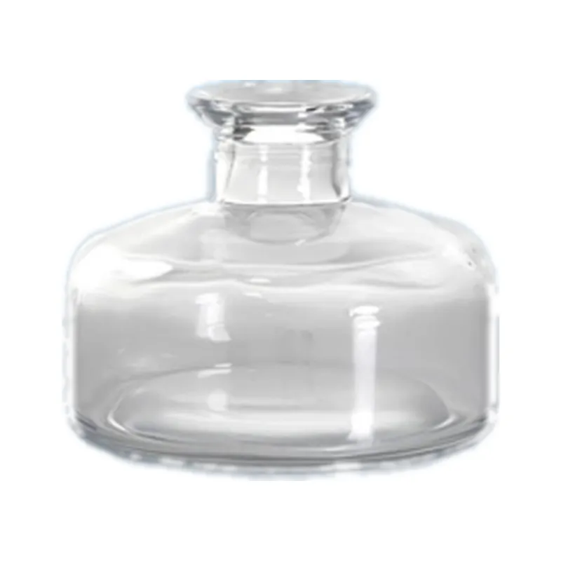 Empty glass reed diffuser bottle, 150ml, with a 18.4mm neck, for fragrance and aroma projects. Available wholesale.