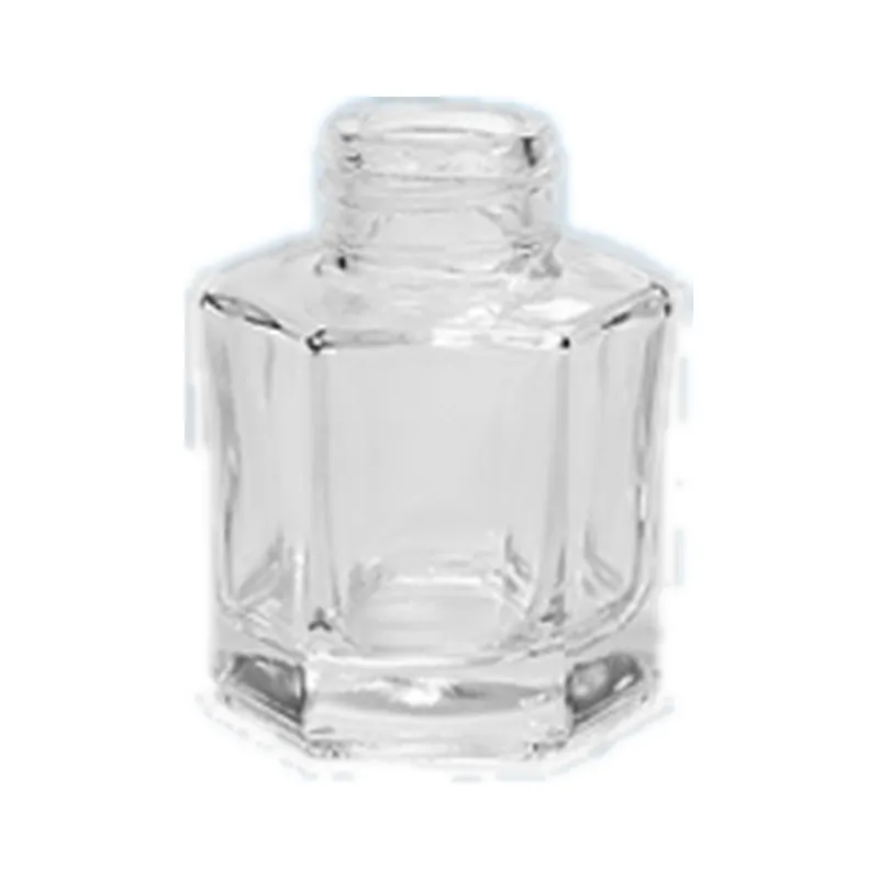 Empty glass reed diffuser bottle, 50ml, with a 17.2mm neck, for fragrance and aroma projects. Available wholesale.