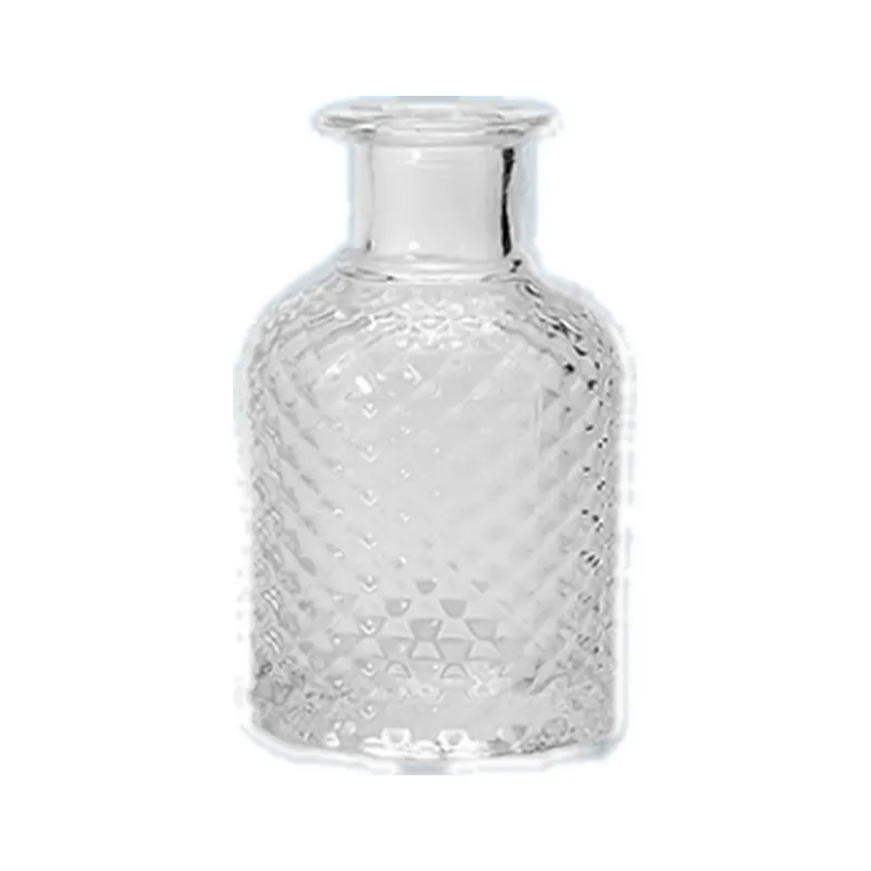 Empty glass reed diffuser bottle, 100ml, with a 18.5mm neck, for fragrance and aroma projects. Available wholesale.