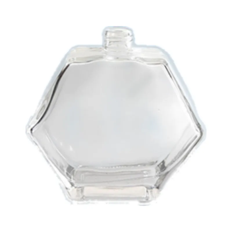Empty glass reed diffuser bottle, 500ml, with a 17.5mm neck, for fragrance and aroma projects. Available wholesale.