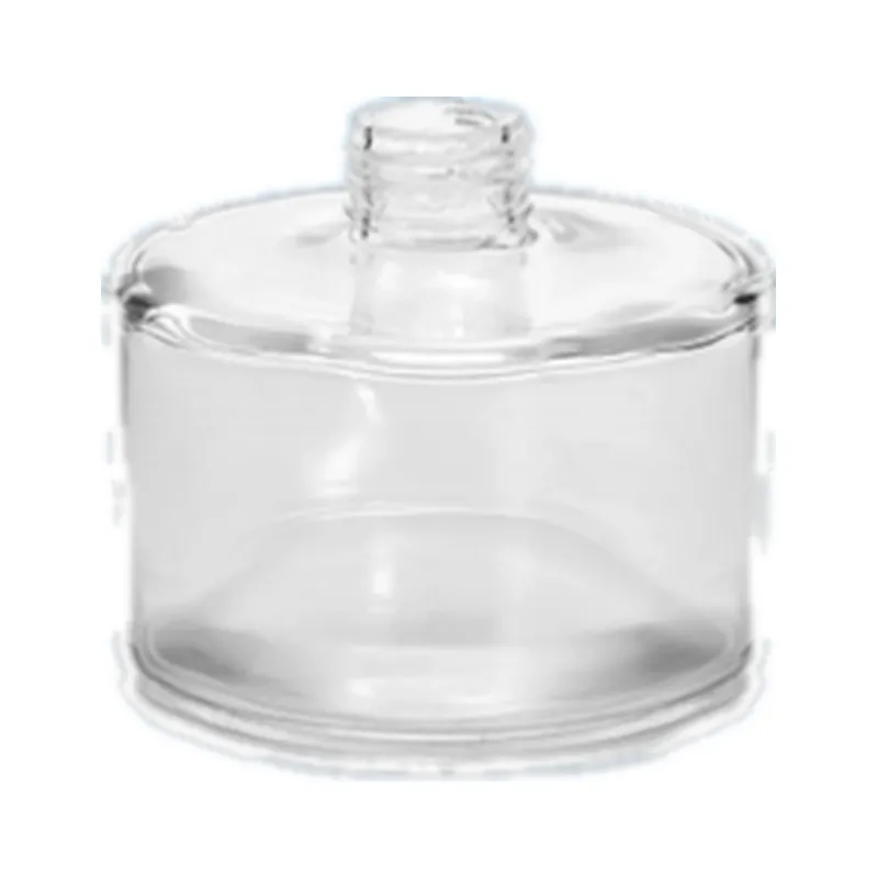 Empty glass reed diffuser bottle, 250ml, with a 17.6mm neck, for fragrance and aroma projects. Available wholesale.