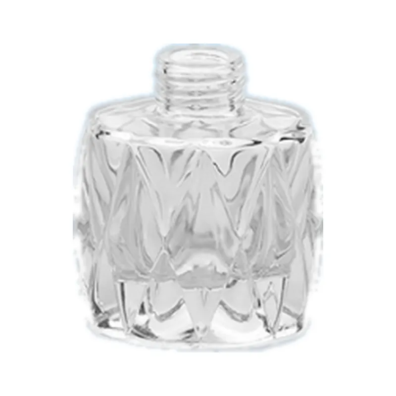 Empty glass reed diffuser bottle, 100ml, with a 17mm neck, for fragrance and aroma projects. Available wholesale.