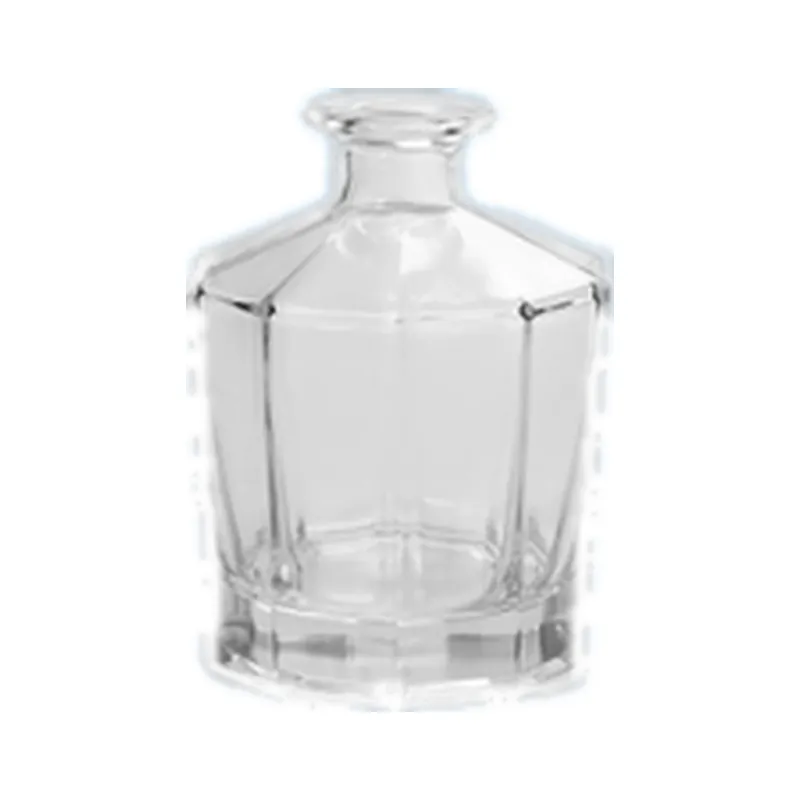 Empty glass reed diffuser bottle, 250ml, for fragrance and aroma projects. Available wholesale.