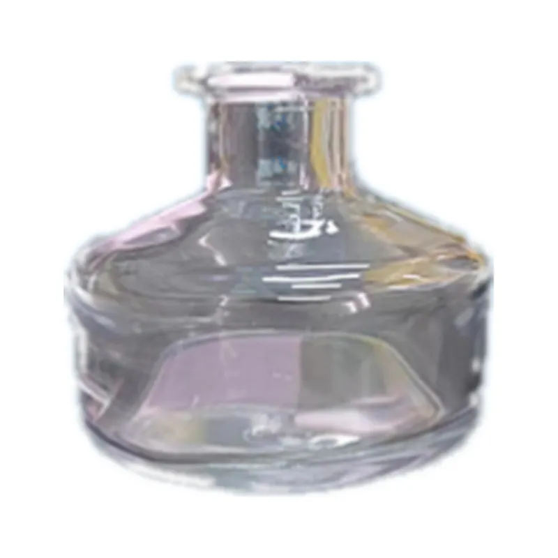 Empty glass reed diffuser bottle, 100ml, with a 18.5mm neck, for fragrance and aroma projects. Available wholesale.
