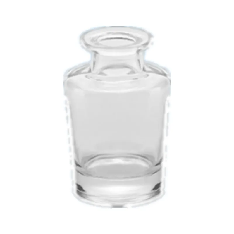Empty glass reed diffuser bottle, 150ml, with a 27mm neck, for fragrance and aroma projects. Available wholesale.