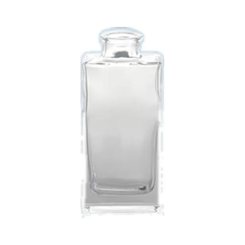Empty glass reed diffuser bottle, 100ml, with a 18.3mm neck, for fragrance and aroma projects. Available wholesale.