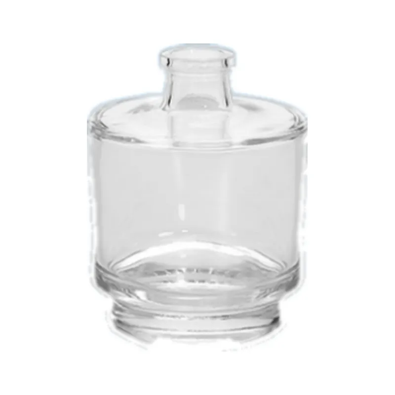 Empty glass reed diffuser bottle, 100ml, with a 14.3mm neck, for fragrance and aroma projects. Available wholesale.