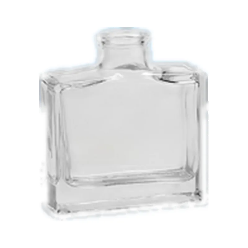 Empty glass reed diffuser bottle, 100ml, with a 18.6mm neck, for fragrance and aroma projects. Available wholesale.