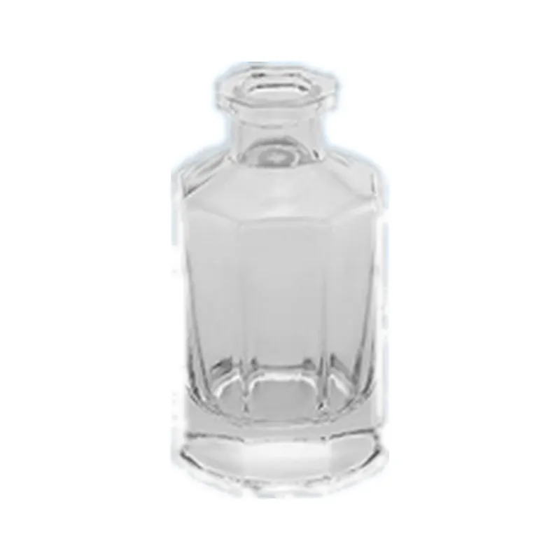 Empty glass reed diffuser bottle, 100ml, with a 18.3mm neck, for fragrance and aroma projects. Available wholesale.