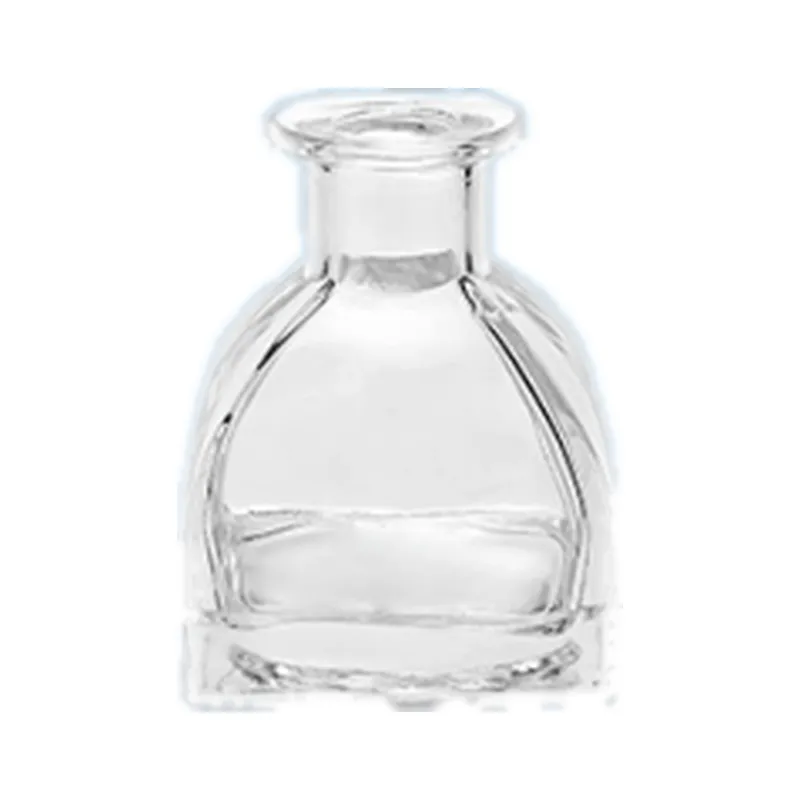 Empty glass reed diffuser bottle, 120ml, with a 18.7mm neck, for fragrance and aroma projects. Available wholesale.