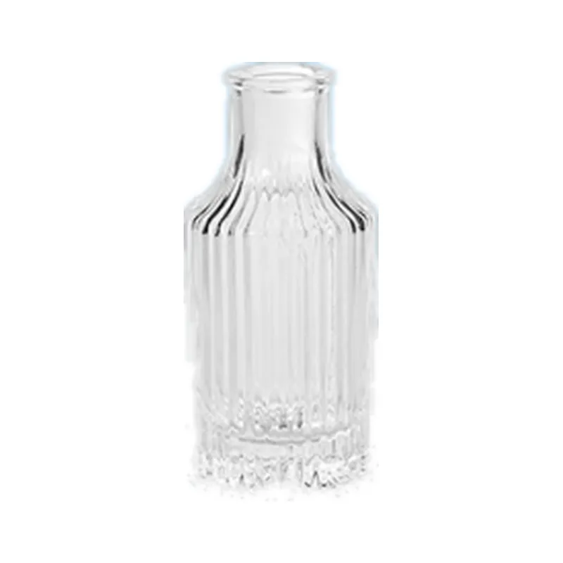 Empty glass reed diffuser bottle, 50ml, with a 15.5mm neck, for fragrance and aroma projects. Available wholesale.