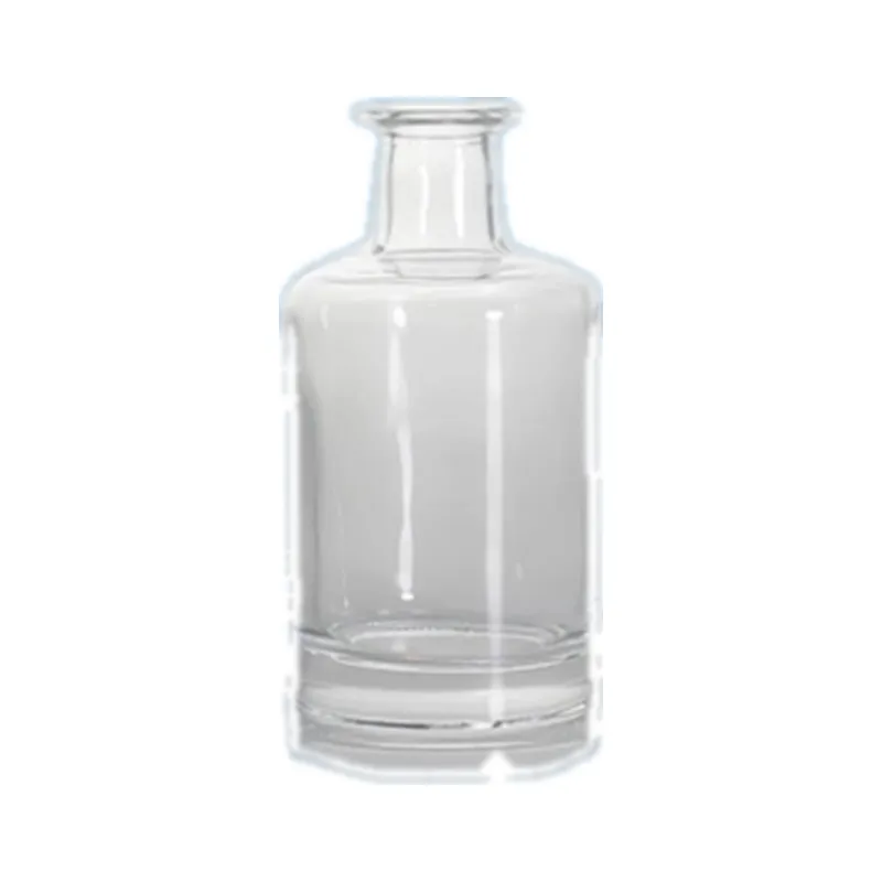Empty glass reed diffuser bottle, 250ml, with a 18.5mm neck, for fragrance and aroma projects. Available wholesale.
