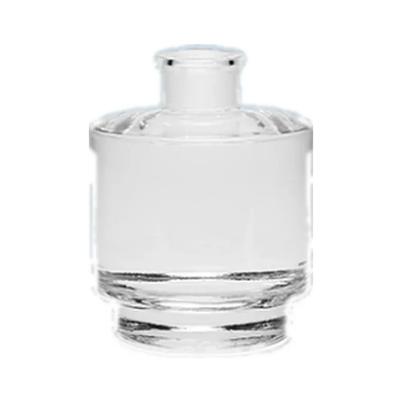 Empty glass reed diffuser bottle, 500ml, with a 24.5mm neck, for fragrance and aroma projects. Available wholesale.