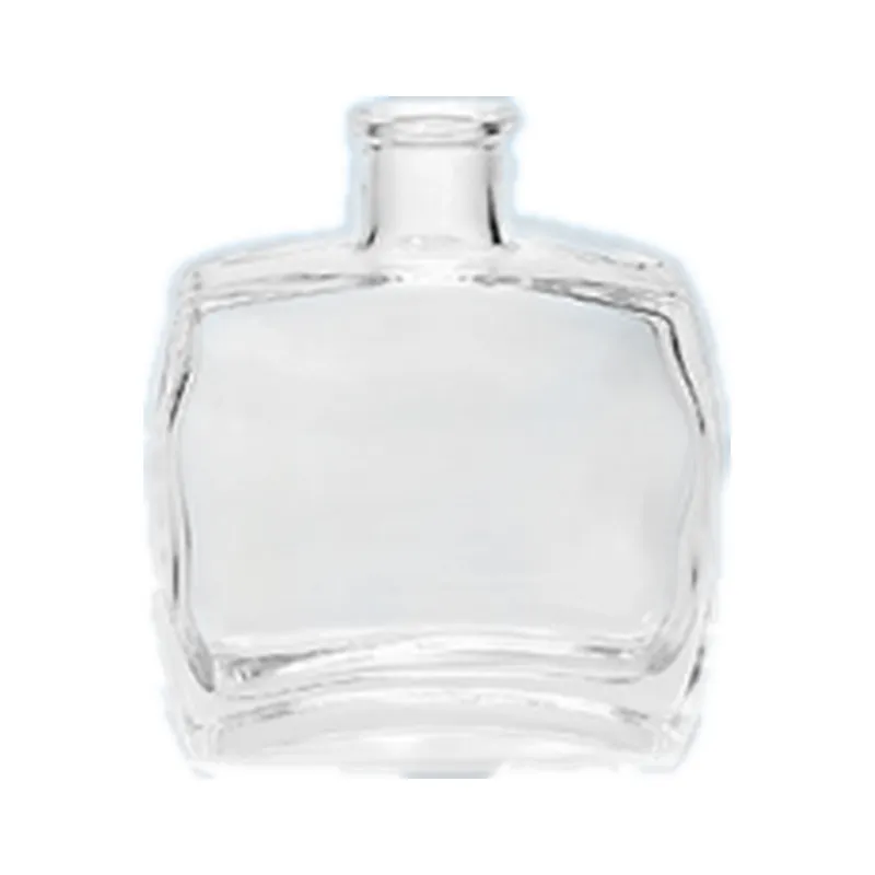 Empty glass reed diffuser bottle, 200ml, with a 18.2mm neck, for fragrance and aroma projects. Available wholesale.