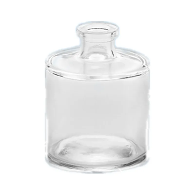 Empty glass reed diffuser bottle, 100ml, with a 15.3mm neck, for fragrance and aroma projects. Available wholesale.
