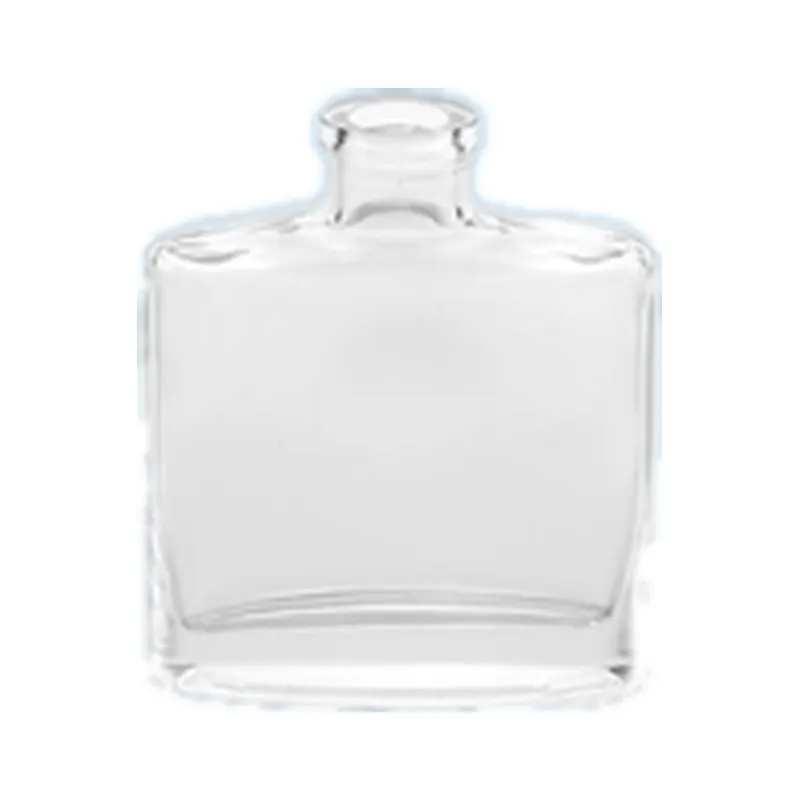 Empty glass reed diffuser bottle, 120ml, with a 18.3mm neck, for fragrance and aroma projects. Available wholesale.