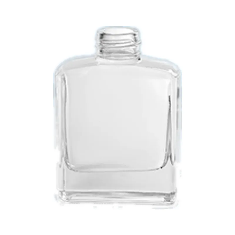 Empty glass reed diffuser bottle, 70ml, with a 17.5mm neck, for fragrance and aroma projects. Available wholesale.