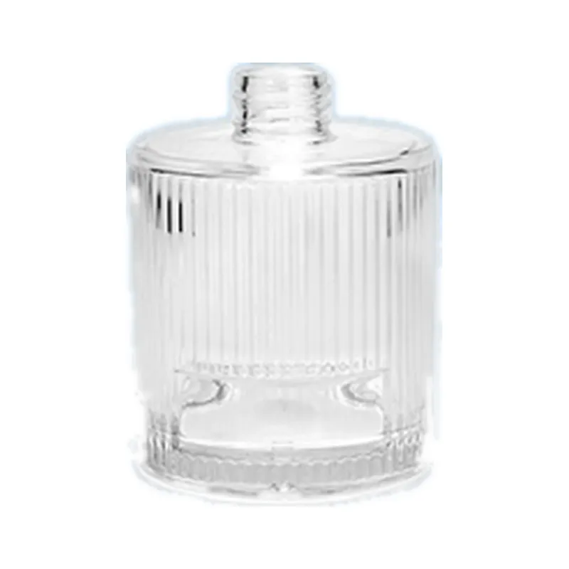 Empty glass reed diffuser bottle, 300ml, with a 17.4mm neck, for fragrance and aroma projects. Available wholesale.