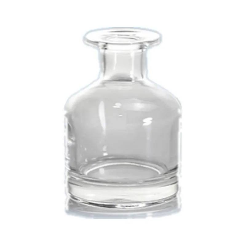Empty glass reed diffuser bottle, 140ml, with a 18.5mm neck, for fragrance and aroma projects. Available wholesale.
