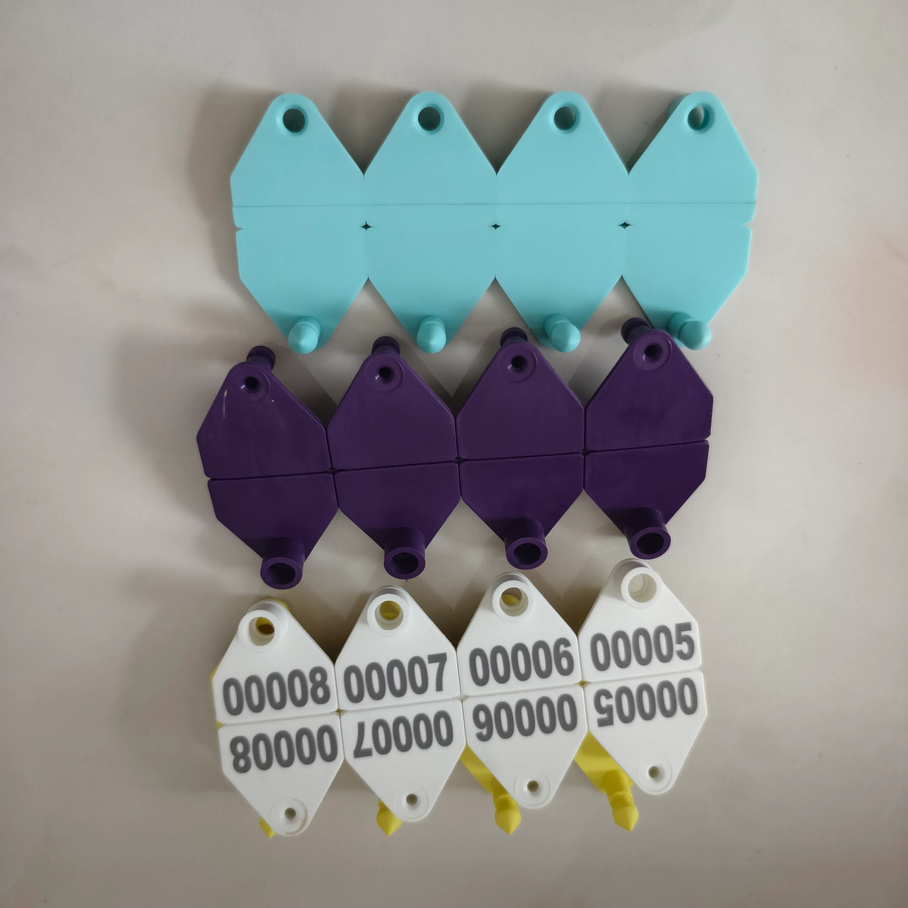 Colored TPU neck tags for sheep and goats in orange, red, yellow, green and blue
