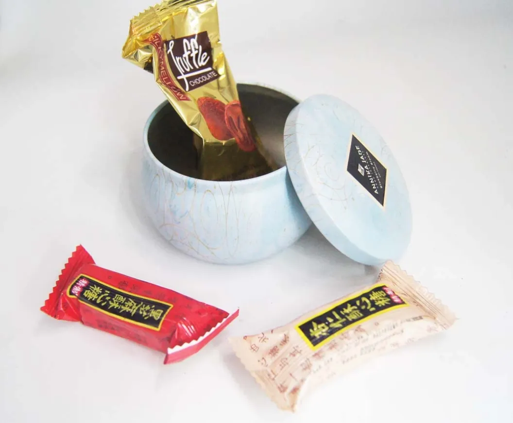 round tin box for candle and gifts2