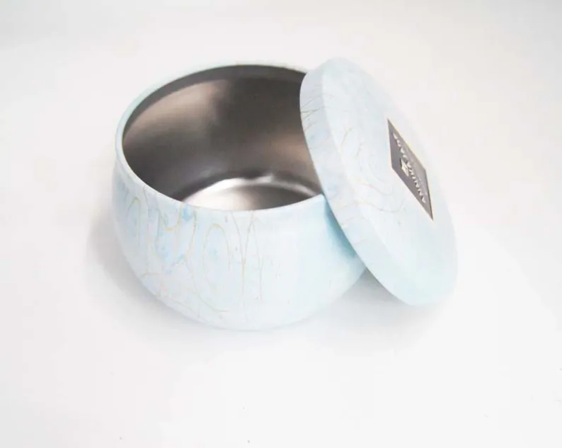 round tin box for candle and gifts