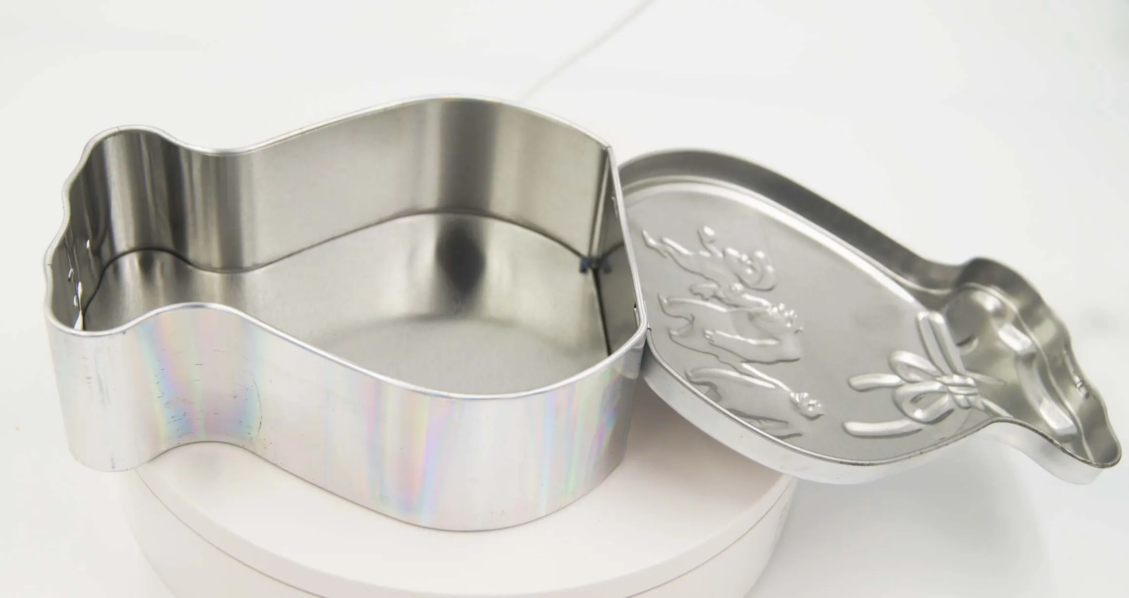 gift tin box with laser printing2