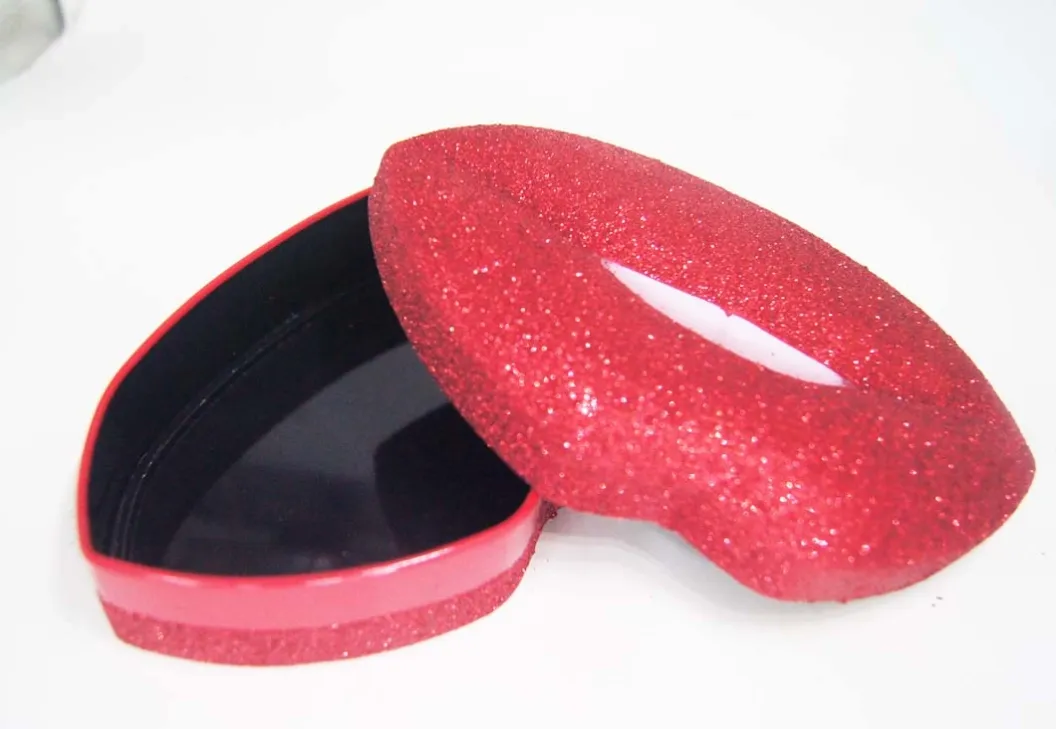 lip-shape tin box for cosmetic3