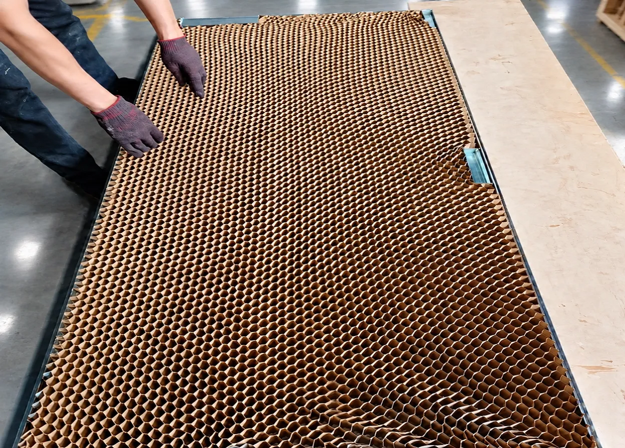 unexpanded-honeycomb-core-slices-for-door-manufacturing