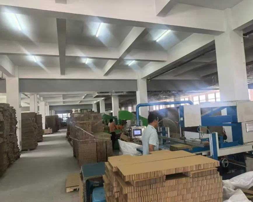 cnc-vertical-band-saw-cutting-machine-honeycomb-paper-board-factory