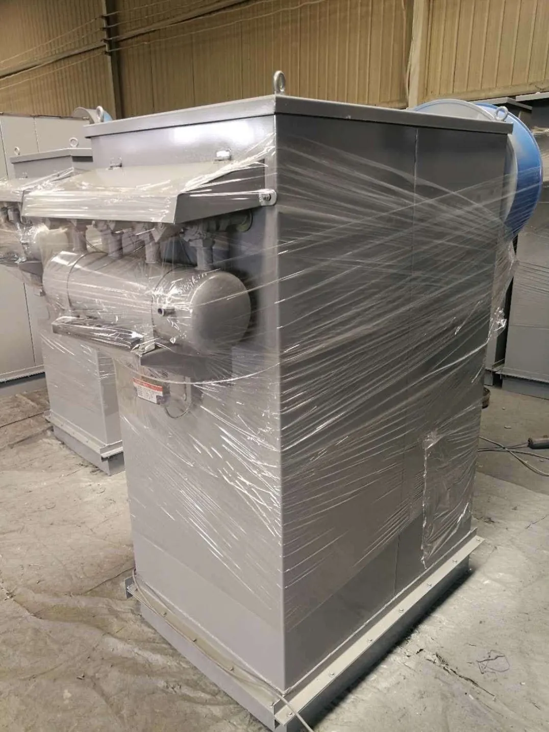 Pulse dust collector