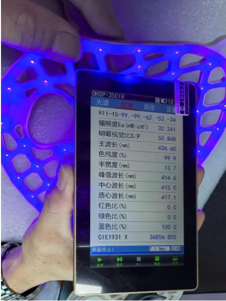 led-light-therapy-mask-irradiance-testing