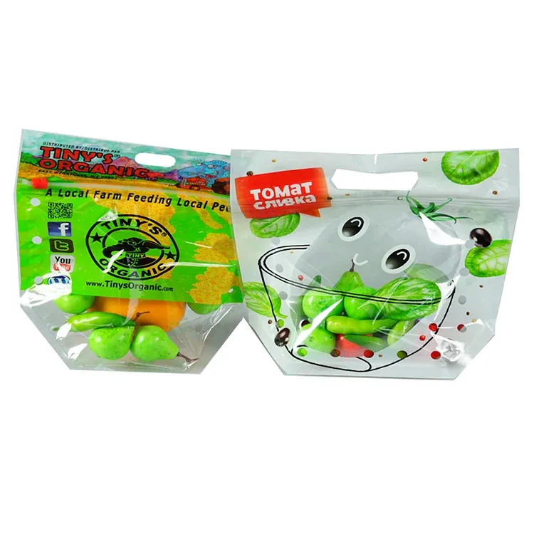 Anti-fog zipper bags for fresh produce
